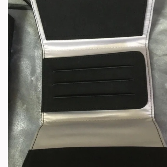 Pandora Wristlet Pouch & Tri-fold Jewelry Case Set Black - Picture 7 of 7